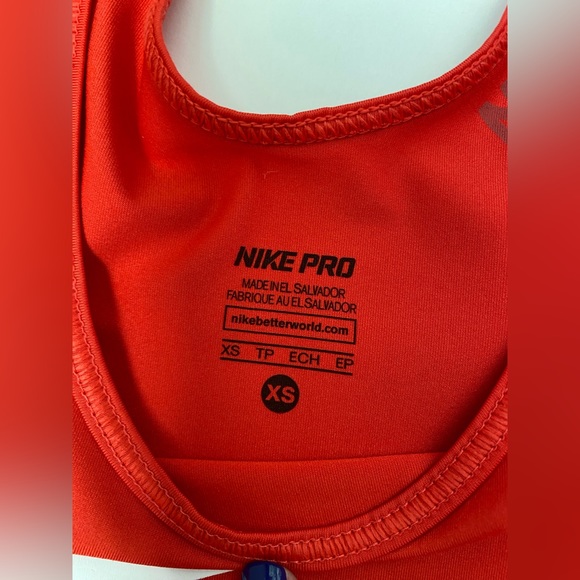 Nike Pro Tank - Picture 2 of 2